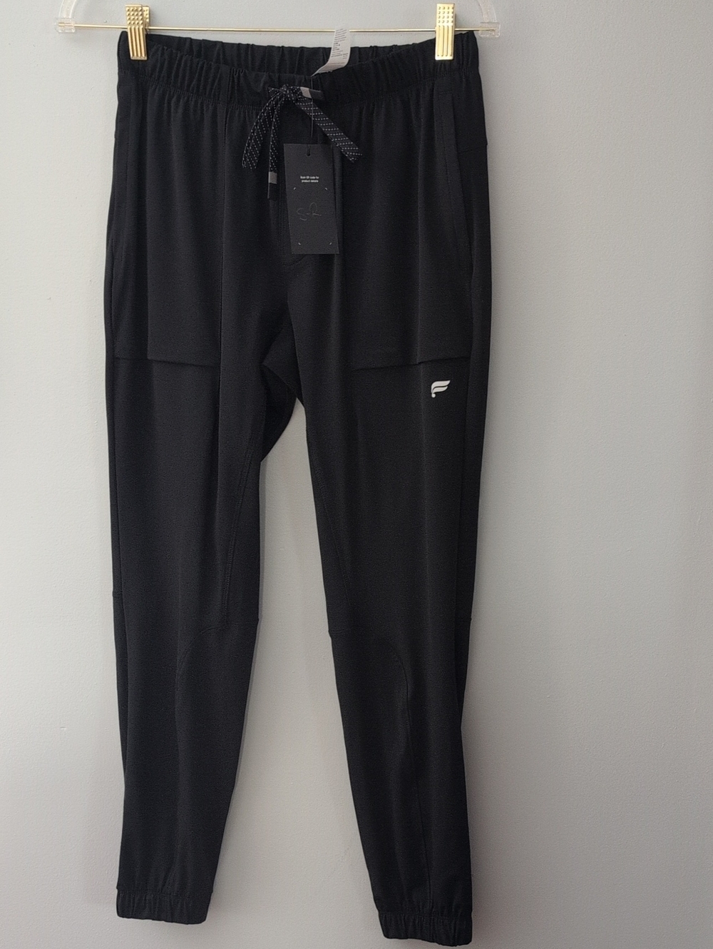 Fabletics Men's Black Athletic Jogger Pants - Performance Comfort